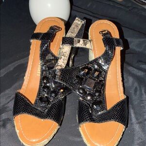 Libby Edelman Black and Tan Embellished Sandals